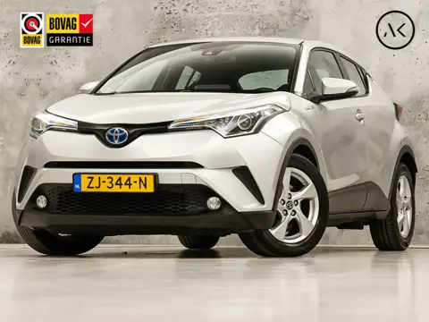 Toyota C-HR 1.8 Hybrid Sport Automaat (NAVIGATIE, CLIMATE, CAMERA, SPORTSTOELEN, ADAPTIVE CRUISE, ZW