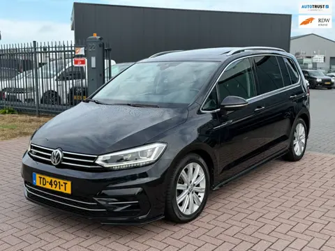 Volkswagen Touran 1.8 TSI Highline Business R-Line 7P 180PK DSG Pano