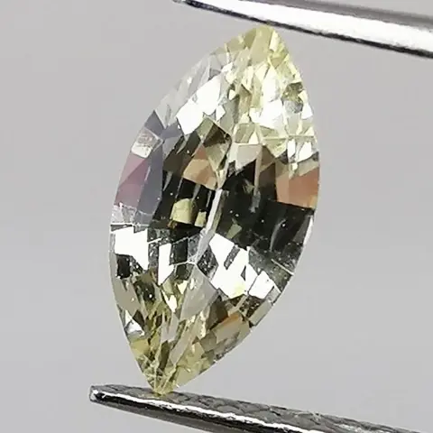 Gele saffier - 0.82 ct