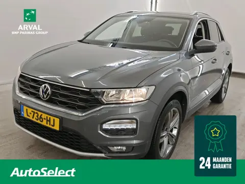 Volkswagen T-Roc 1.5 TSI 150pk Automaat Style Business | Trekhaak | ECC | Camera | PDC | Extra getin