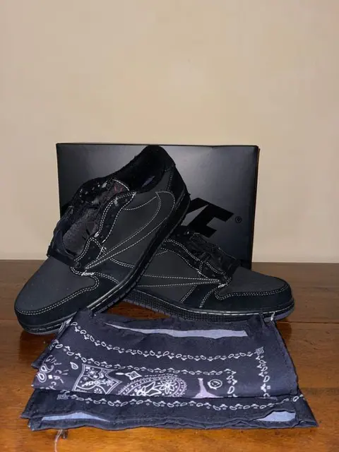 Air Jordan - Sneakers - Maat: Schoenen / EU 43