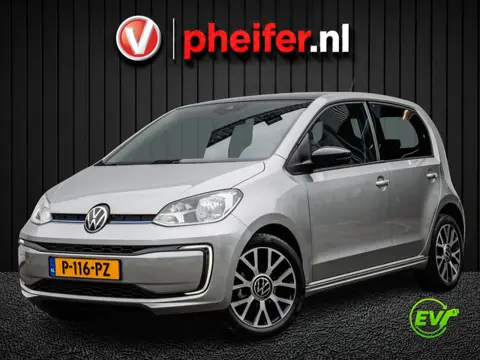 Volkswagen e-Up! e-up! Style 36kwh SOH 89% Camera/ Stoelverwarming/ Cruise control/ DAB+