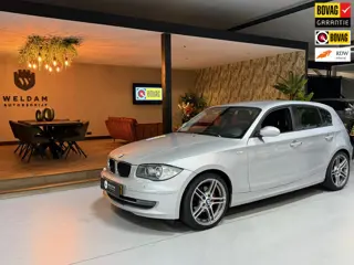 BMW 1-serie 118i Automaat|Leder|Xenon|18'' Sportvelgen|Trekhaak|Cruise|Clima|PDC|Rijklaar