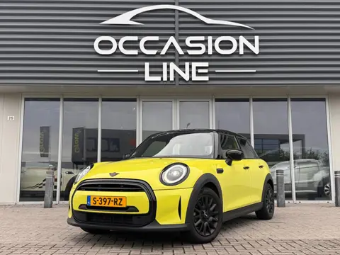 Mini 5-Deurs 1.5 Cooper Camden Go Edition | Automaat | Camera | Stoelvw