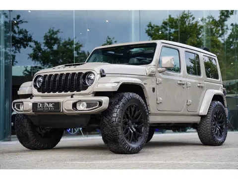 Jeep Wrangler Unlimited BRUTE Richmond Custom 4xe 380 Rubicon / BRUTE PERFORMANCE / Skyview