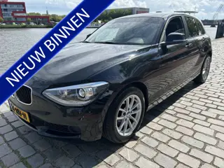 BMW 1-serie 114i Business+ 5 Deurs Airco Navigatie apk