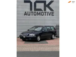 Volvo V70 2.4 Comfort Line AIRCO/CRUISE/TREKHAAK/5CILINDER