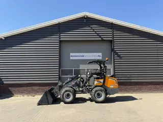 Giant G2700 X-TRA HD+ minishovel / kniklader 2024 350 uur