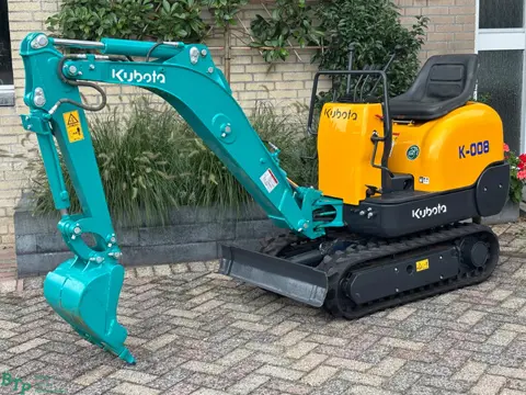 Kubota Gebruikte minigraver k-800 3cil. verstelbare rupsen