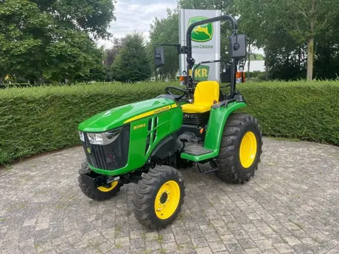 John Deere 3038E-781761