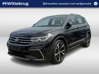 Volkswagen Tiguan 1.4 TSI 245pk eHybrid R-Line DSG Automaat Panoramadak / Trekhaak / Keyless Entry /