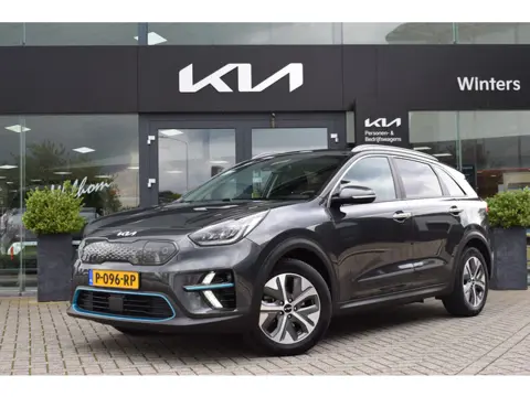 Kia e-Niro DynamicPlusLine 64 kWh | Schuif/ Kanteldak | Stoel/Stuurverwarming | Leder | Parkeersenso