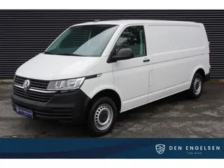 Volkswagen Transporter 30 110pk L2H1 Trekhaak Apple carplay Camera ACC Cruise control Stoelverwarmin
