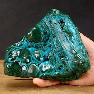 A + Chrysocolla en Malachiet Beeldhouwwerk - 155×135×75 mm