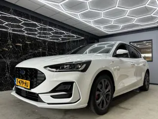 Ford Focus 1.0 EcoBoost Hybrid ST Line X (bj 2023)