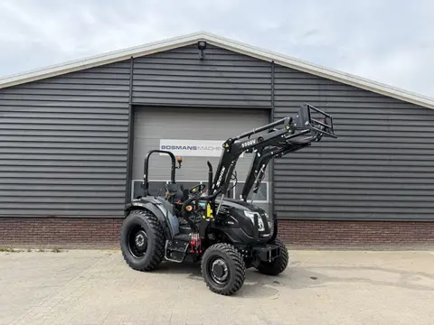 Solis S50 shuttle compact tractor NIEUW galaxy banden optie frontlader