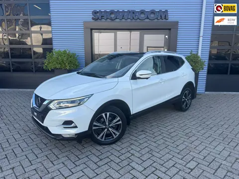 Nissan Qashqai 1.3 DIG-T N-Connecta Pano|Camera|Automaat|Applecarplay|Navi|Cruise