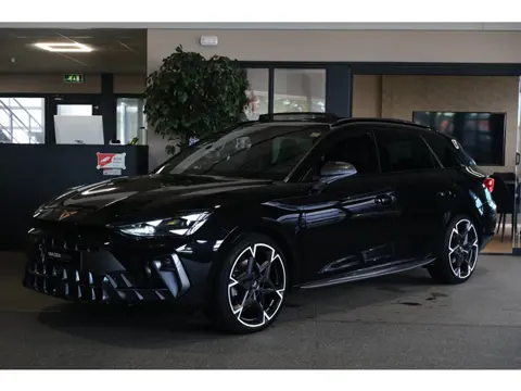 CUPRA Leon Sportstourer 1.5 eTSI 150PK DSG Facelift Pano Led Cam Navi ACC Sennheiser Elek Achterklep