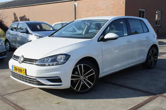 VOLKSWAGEN GOLF 1.0 TSI / DSG / Carplay / Cruise Cntrl.