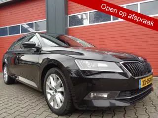 Škoda Superb Combi 1.5 TSI ACT Ambition Business 150PK Clima Cruise Pano-Dak Navi Trekhaak NL-Auto T