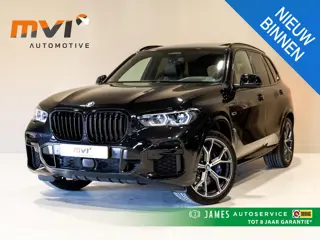 BMW X5 xDrive45e Executive M Pakket  / 394pk / SOH 90% / Panorama dak / Trekhaak / Head-up display /