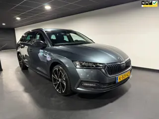 Skoda Octavia Combi 1.0 e-TSI Business Edition LED - CARPLAY - LINE ASSIST.