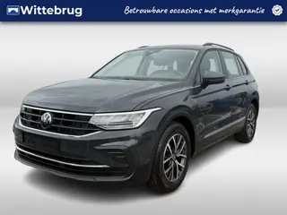 Volkswagen Tiguan 1.5 TSI 150 pk Life / Voorstoelen, verwarmbaar / Achteruitrijcamera / Bluetooth Te