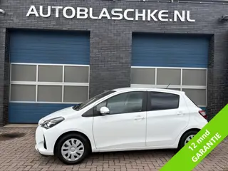 Toyota Yaris 1.5 Hybrid Aspiration, climate control, navi