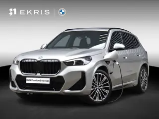 BMW X1 xDrive30e | M Sportpakket Pro | Panodak | Head-Up | Trekhaak | Elektr. Stoelen | Harman Kardo