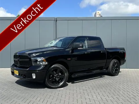 Dodge Ram 1500 5.7 V8 CLASSIC NIGHT 4x4 / VERKOCHT! / PRINS LPG / BPM VRIJ / CAMERA / NAVI / 3.5T TR