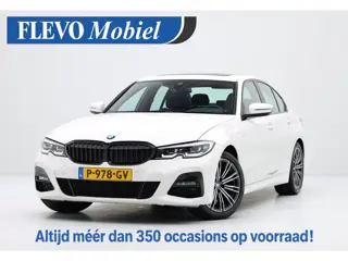 BMW 3-serie 318i M Sport Aut. Navi|Leder-Alcantara|1e Eig|Pano|LMV|Sportstoelen