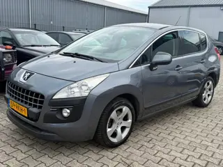 Peugeot 3008 1.6 Benzine ST 2011 Automaat Navi Lmv