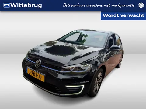 Volkswagen e-Golf E-DITION / SOH 93%/ AUTOMAAT/ ADAPTIVE CRUISE/ PARKEER SENSOREN/ DIGITAL DASH/ NAV