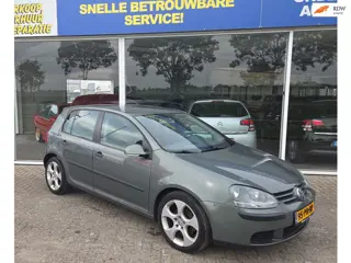 Volkswagen Golf 1.6 FSI Trendline