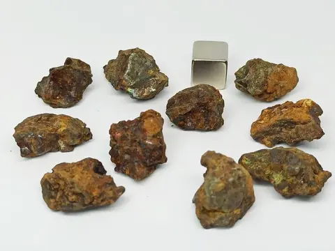 X 10 Veel METEORIETEN SERICHO!!! (Kenia, 2016) PALLASIET.