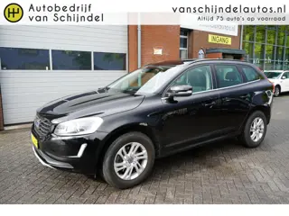 Volvo XC60 2.0 D4 191PK FWD MOMENTUM CAMERA TREKHAAK STOELVERWARMING NAVIGATIE 1/2 LEDER CLIMA CRUIS