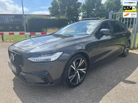 Volvo V90 2.0 T6 AWD Recharge R-Design Facelift Panodak 1eig Full LED Trekhaak
