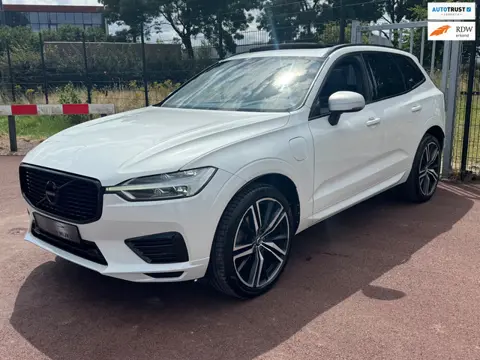Volvo XC60 2.0 T8 Twin Engine AWD R-Design Panodak Luchtvering LED 21inch