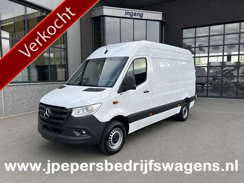 Mercedes-Benz Sprinter 317 CDI L2 H2 Pro Facelift / MBUX / Navigatie / Camera / Geveerde stoel / Cru