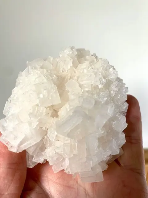 Hoppered halietkristallen cluster uit Californië . -