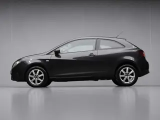Seat Ibiza SC 1.4 Reference Sport (ELEKTRISCH PAKKET,CENTRALE DEURVERGENDELING,LED,SPORTSTOELEN,LM V