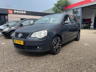 Volkswagen Polo 1.4-16V Trendline zeer nette auto