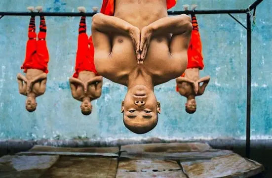 Steve McCurry (1950) - Shaolin Monks Near Zhengzhou, 2004