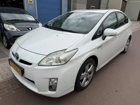Toyota Prius 1.8 Dynamic 2011 Navigatie NAP 279.673km Fijne Prius met boekjes en losse rekeningen.