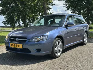 Subaru Legacy Touring Wagon 2.0i Zeer netjes * Boekjes compleet