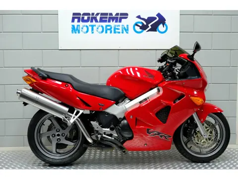 Honda VFR 800FI SPORT (bj 2001)