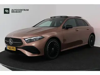 Mercedes-Benz A-Klasse 250 e AMG Line (PANORAMADAK, STOELVERWARMING, SFEERVERLICHTING, PARKEERSENSOR