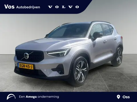 Volvo XC40 2.0 B4 Plus Dark