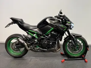 Kawasaki Z900 (bj 2024)