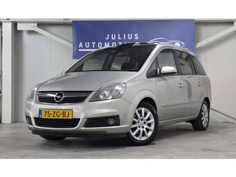 Opel Zafira 1.8 Temptation 7P Pano Trekhaak CruiseControl Nieuwe APK!